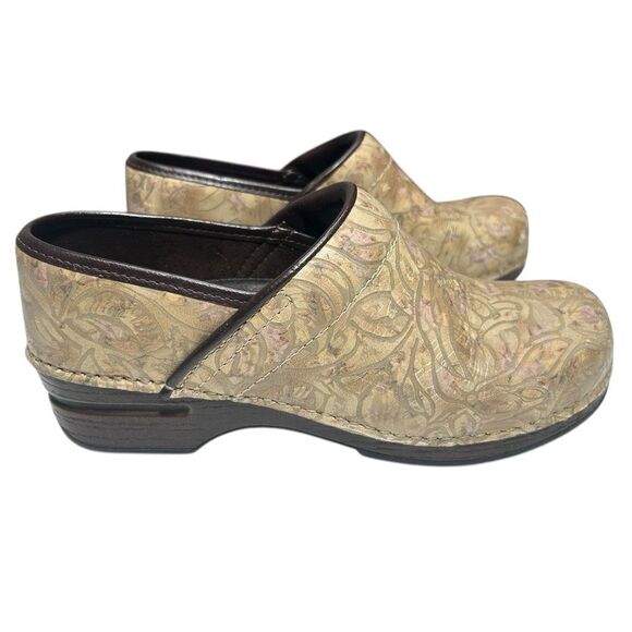 Dansko XP Floral Leather Clogs Slip Resistant Slip On Shoes Metallic Vintage - Picture 1 of 10